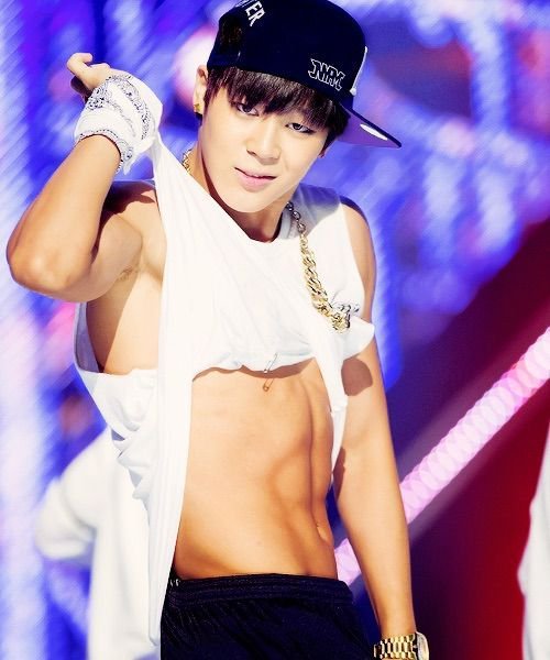 3o day bias challenge D7 jimin shirtless 😍☺ | ARMY's Amino