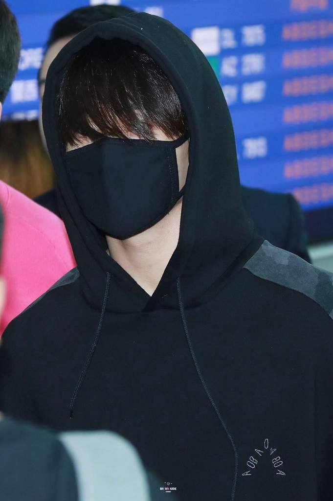 [ALBUM] BTS no aeroporto de Incheon indo para USA - 14.05.18 | ARMY-BR ...