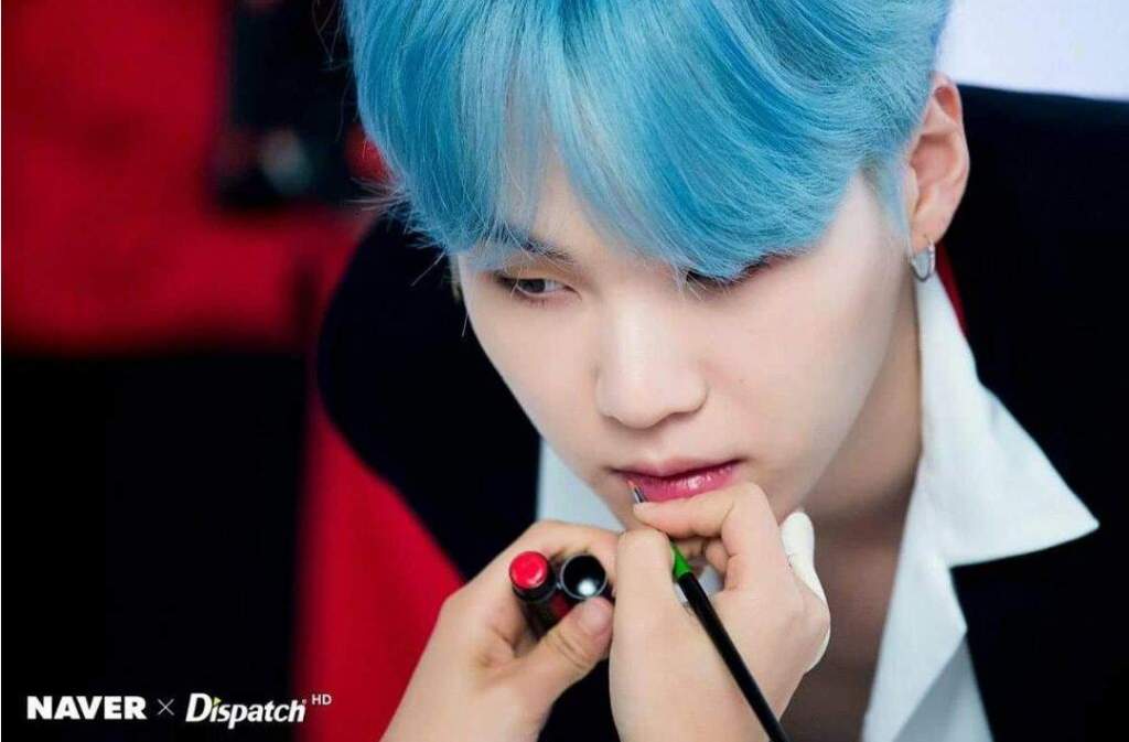 Suga's Iconic Dark Blue Hair Moments - wide 4