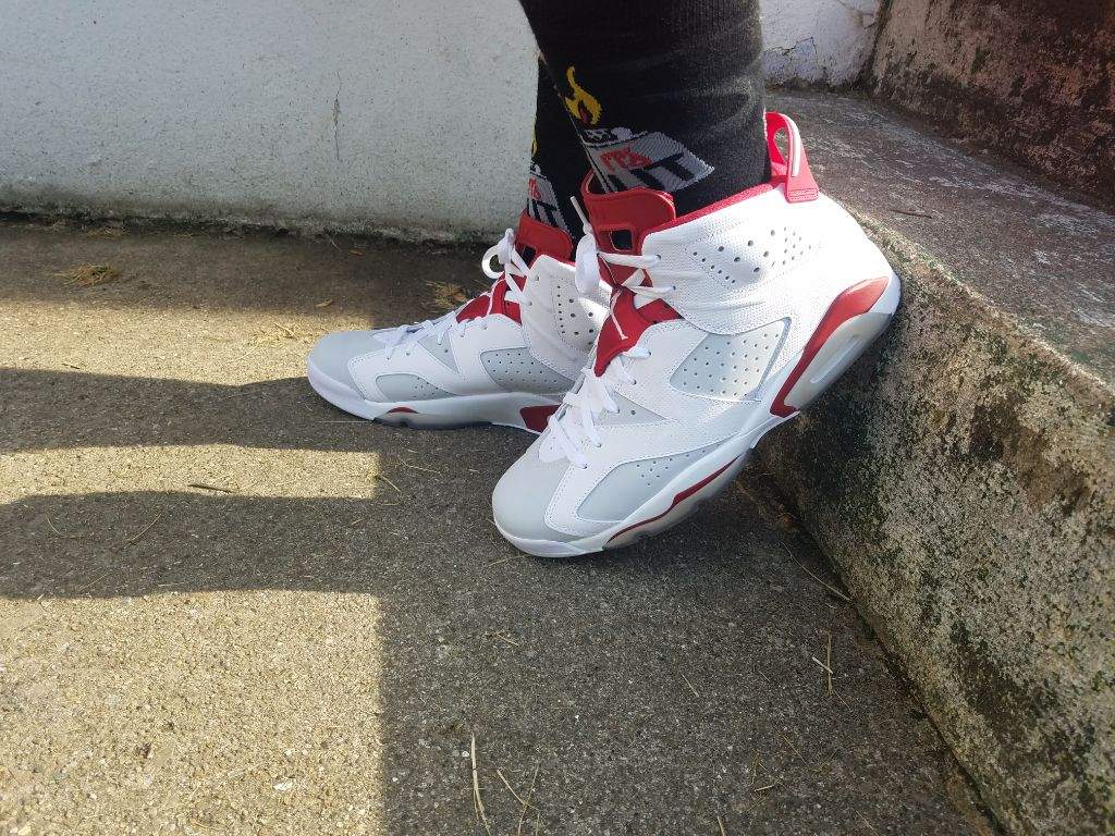 alternate 6s on feet