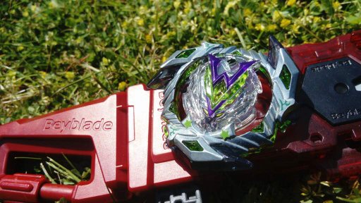 red colour beyblade