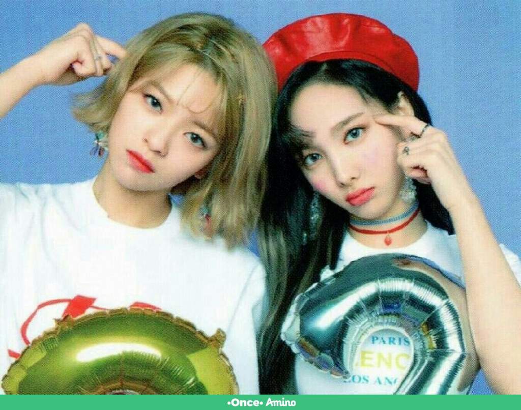 ¿Quién es mejor la mamá de Twice? | •Twice Amino• Amino