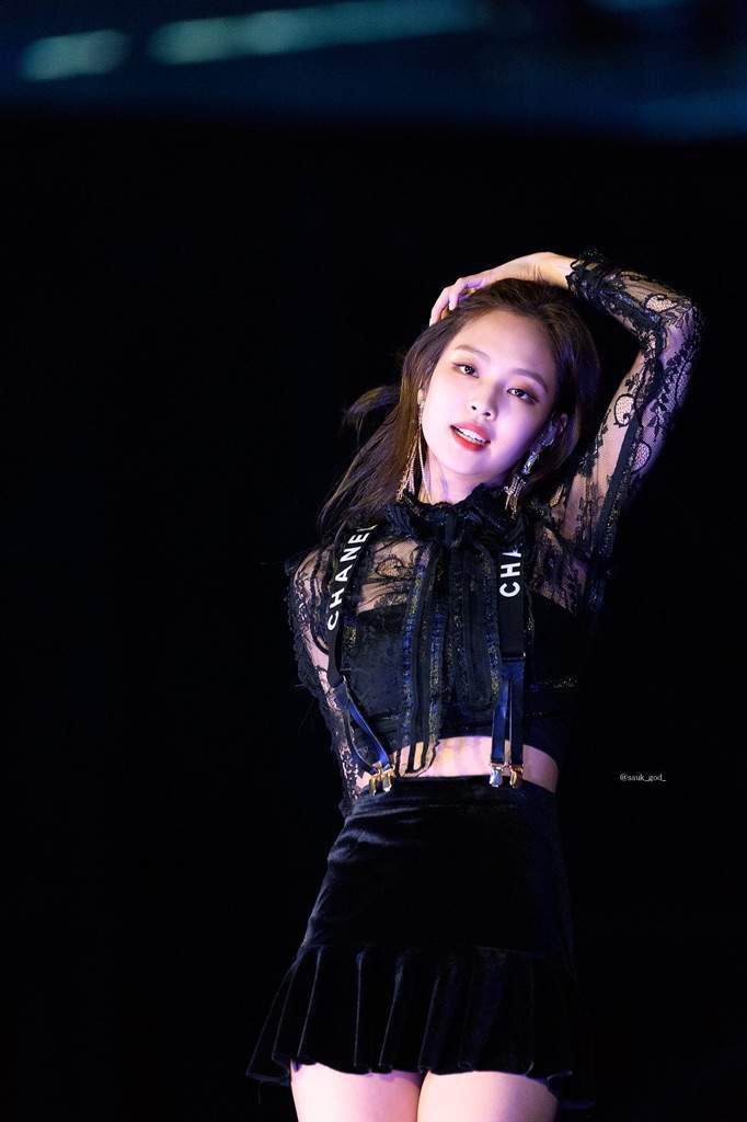 Jennie on stage | Wiki | BLINK (블링크) Amino