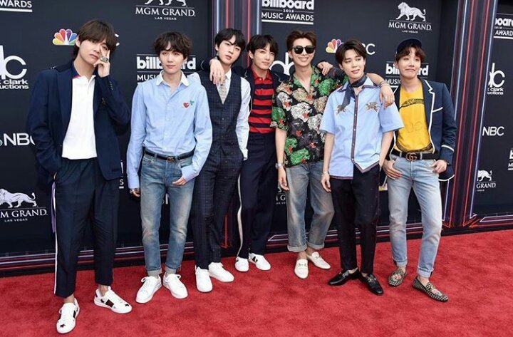 BTS hits record by selling 1 million copies of its new