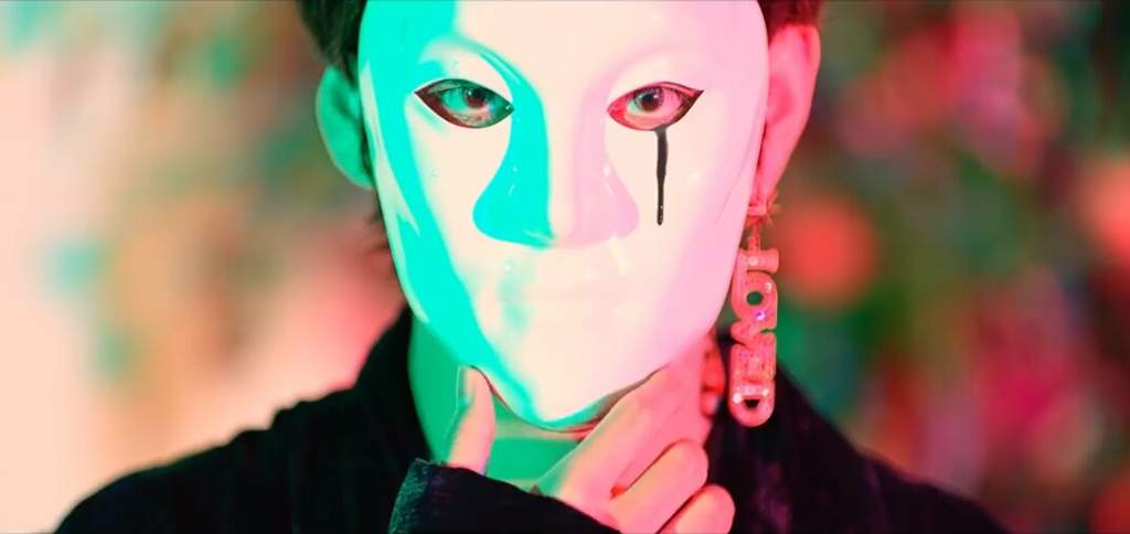 BTS - INTRO: SINGULARITY MV Photos | K-Pop Amino