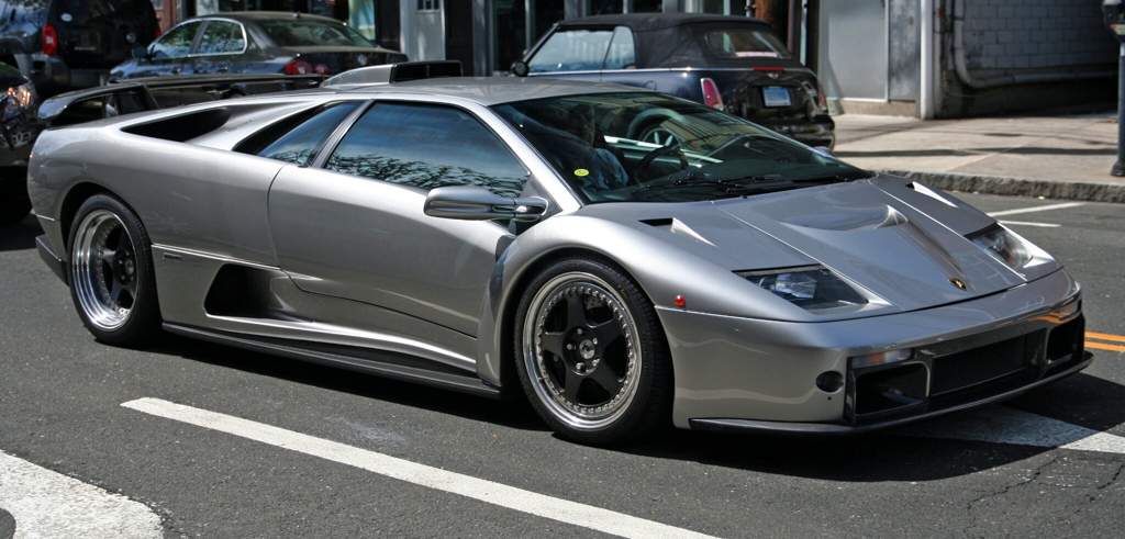 LAMBORGHINI DIABLO | Mundo Motor Amino