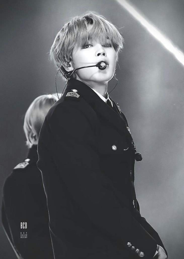 Imágenes Blanco y negro de Jimin🖤🖤 | Park Jimin Amino Oficial Amino