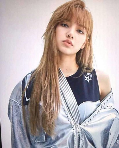 Lisa's new hair color😍 | Lalisa Manoban Amino