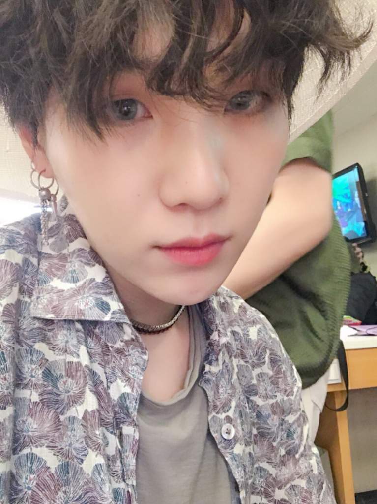 Min Yoongi Selfies of 2018 (so far) Pt. 1 | ARMY's Amino