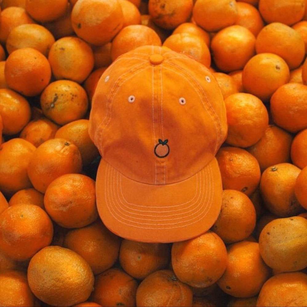 Оранжевый друг фото
