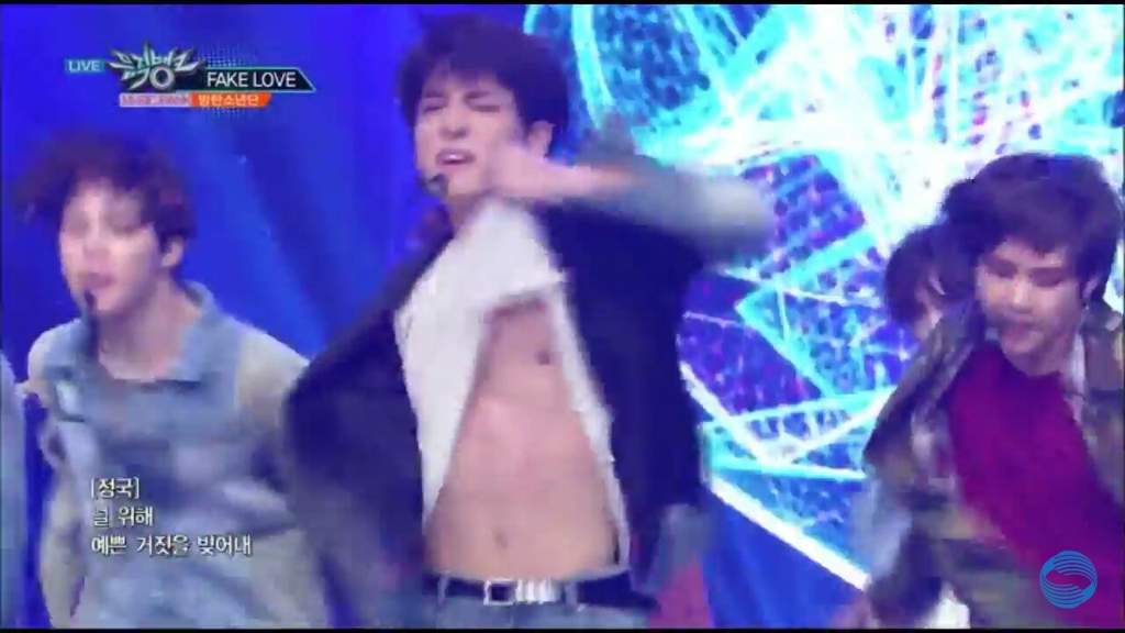 Jungkook abs.Fake love 10th win | ARMY's Amino