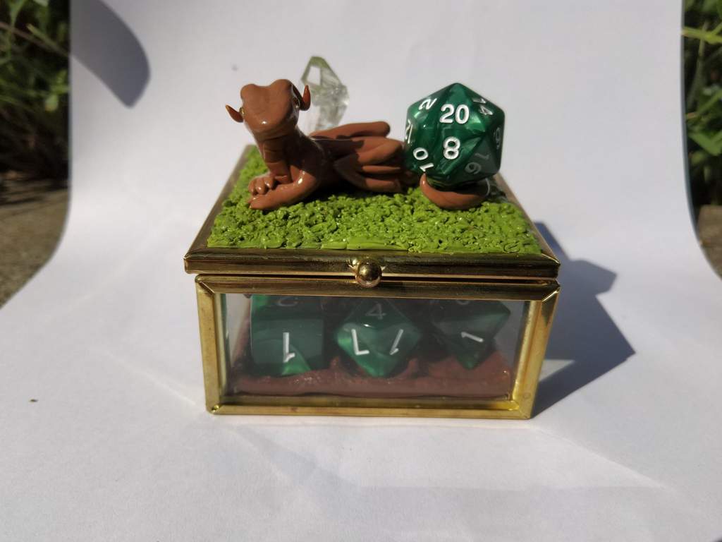 dragon dice box