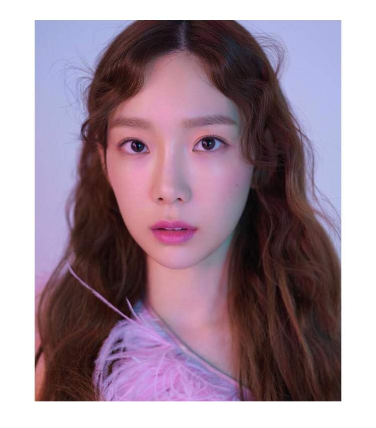 Taeyeon signals at 'Something New' with dark yet alluring images ...