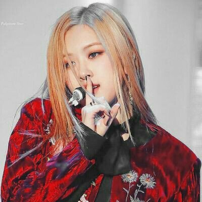 LET'S APPRECIATE ROSÈ STAGE OUTFITS 😭😍 | Rosé Amino Amino