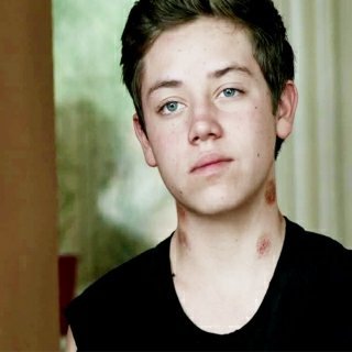 Carl Gallagher | Wiki | GamingChat Amino