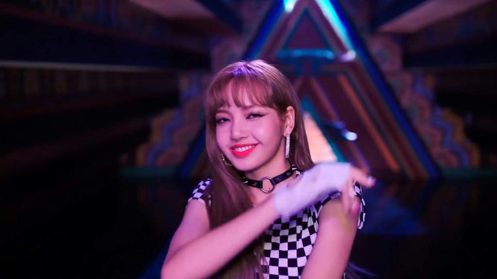 🌌Lisa DDU Du DDU Edition🌌 | BLINK (블링크) Amino