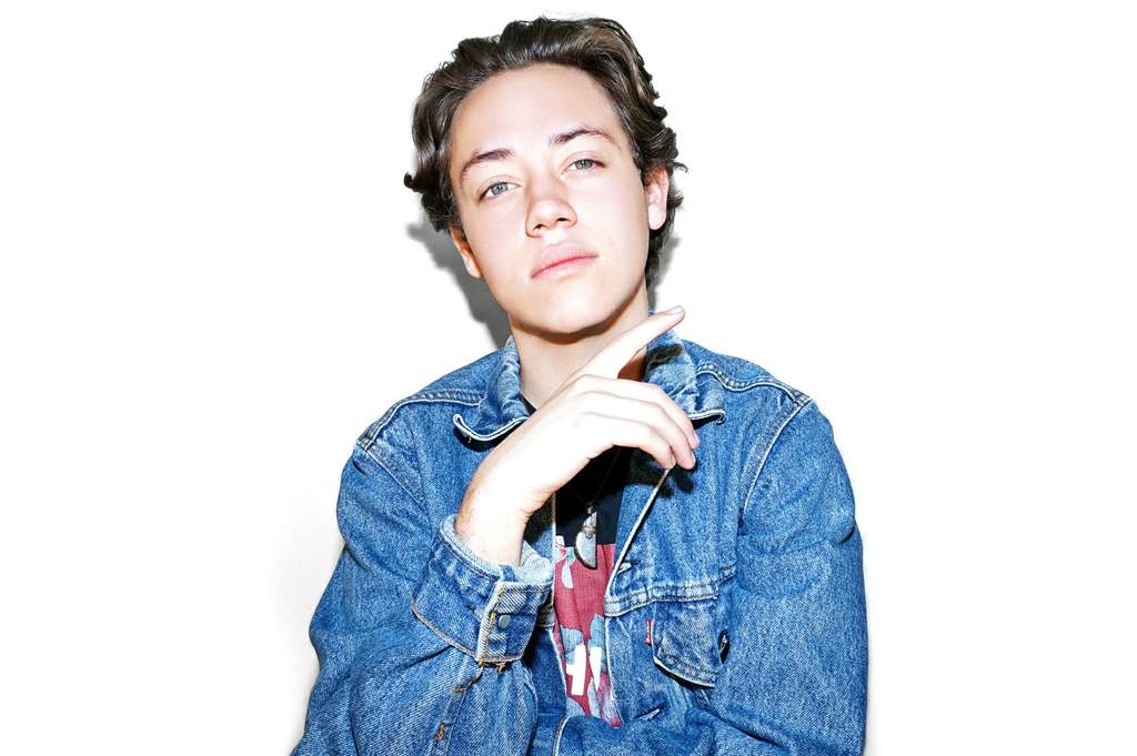 Carl Gallagher Wiki GamingChat Amino