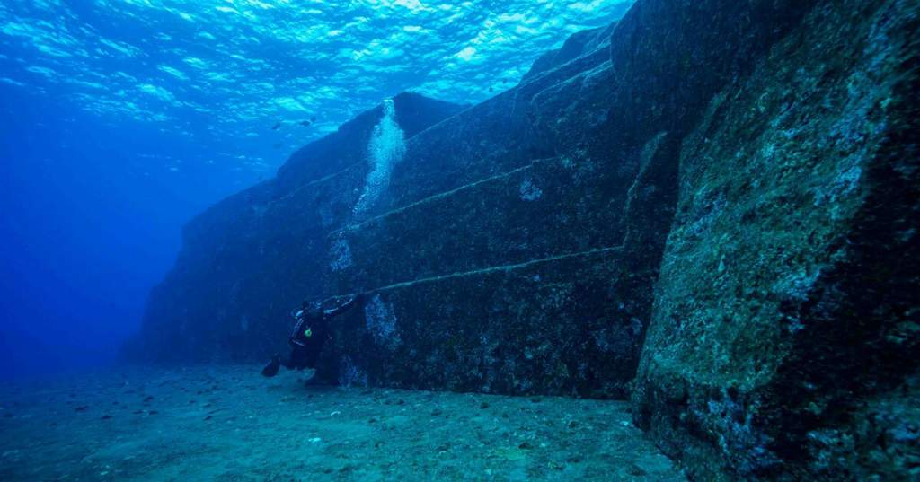 Йонагуни подводный город фото