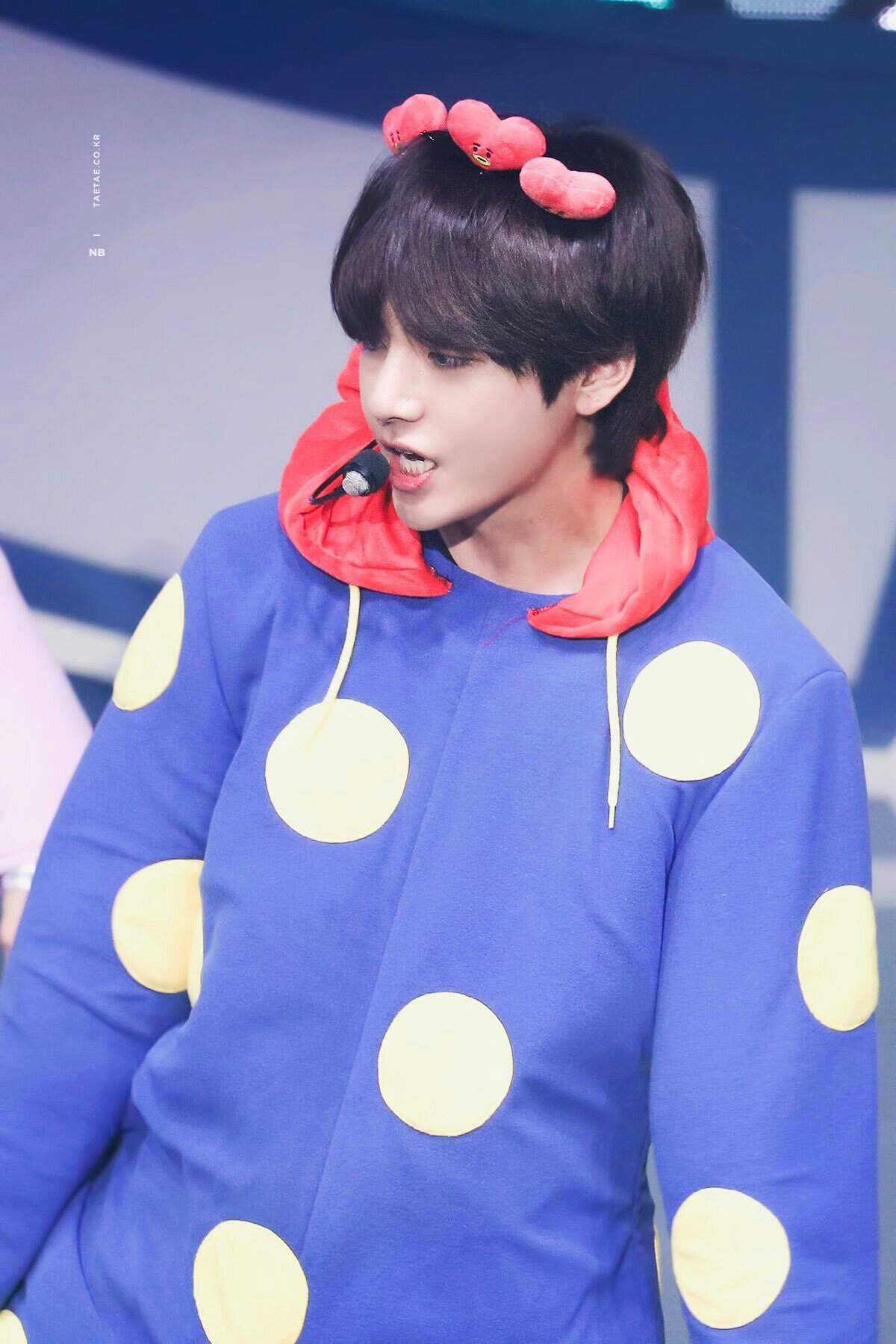 Tae suits his TaTa outfit.. Cutie | Kim Taehyung Amino