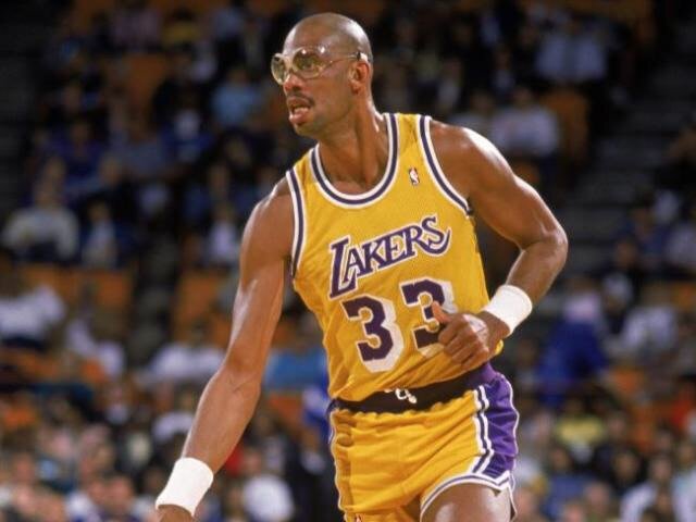 kobe bryant hardwood classic