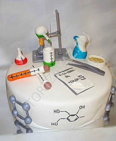 В день рождения лаборанту сергею подарили подарок. Украшение торта для химика. Торт лаборатория. Торт на юбилей для химика. Торт лаборанту для лаборанта медика.