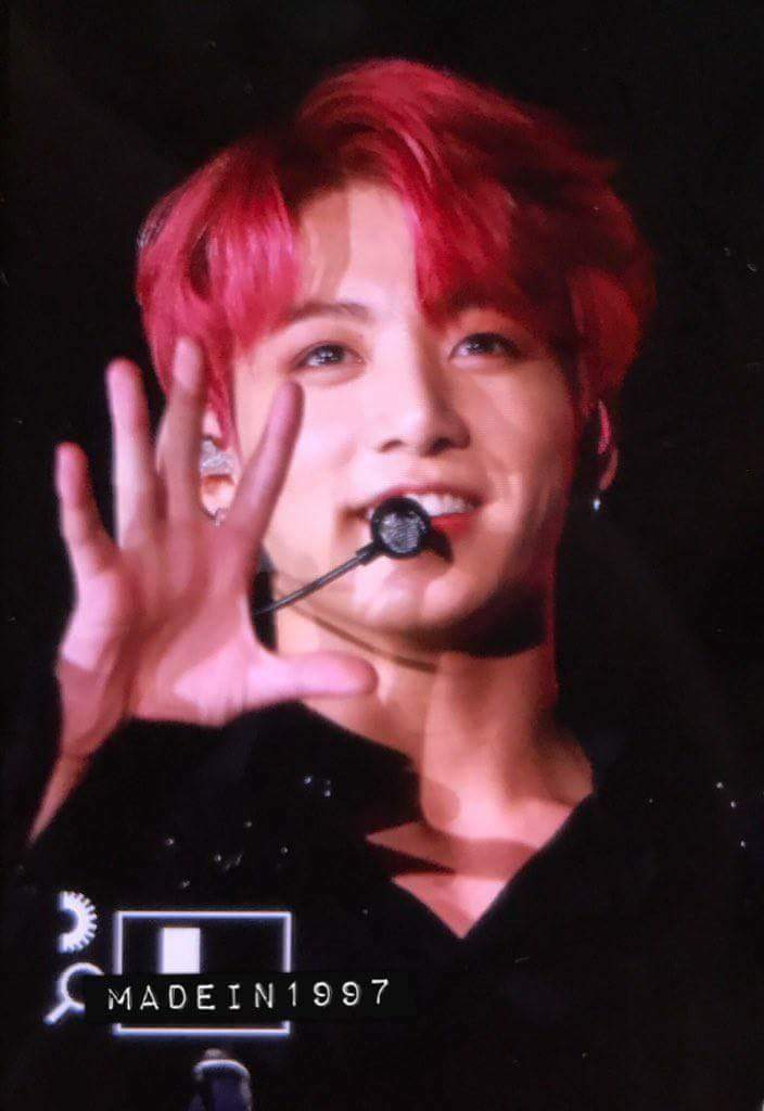 Oh My Sweet Jesus Jungkook Has Bright Red Hair Omg I Cant Breathe
