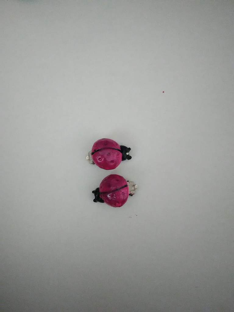 DIY:Серьги Леди Баг-Всем привет! С вами Anastasia. Сегодня мы будем делать серьги Леди Баг: [IMG=D6H] Для этого, вам понадоб