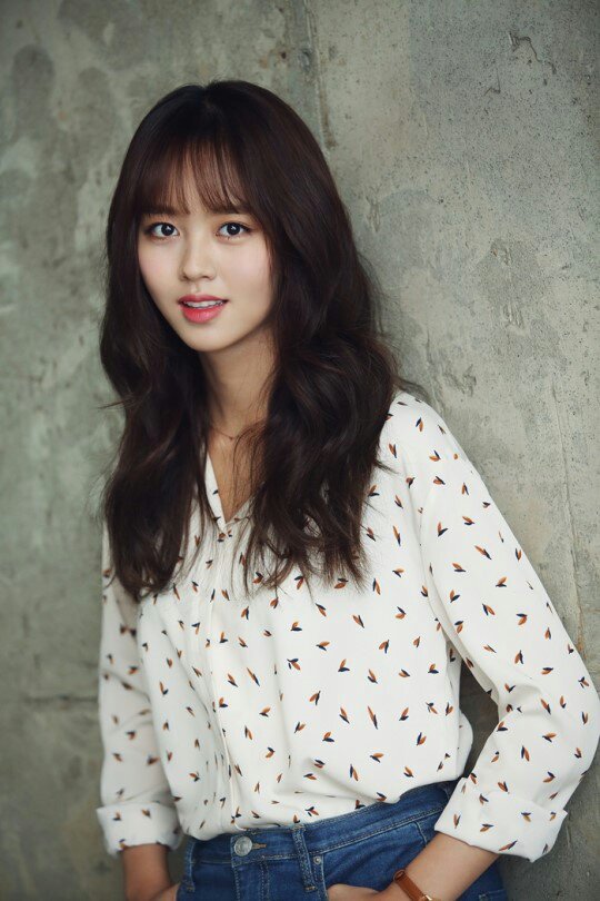 الممثلة Kim So Hyun توقع عقد حصري مع الوكالة المستقلة E&T Story