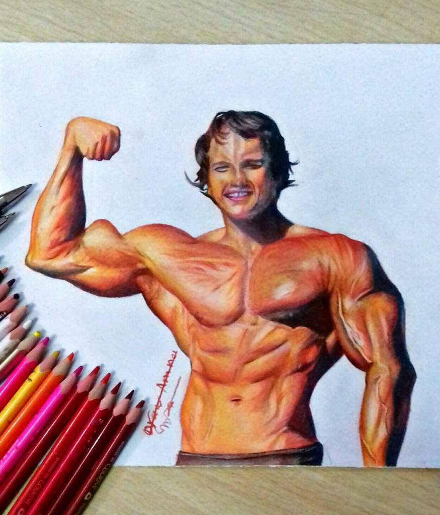 معلومات من ذهب أرنولد شوارزنيجر الصورة الاولى في سن 21 Facebook