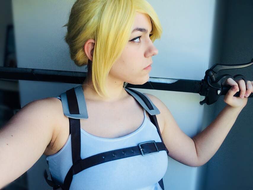 annie leonhart cosplay