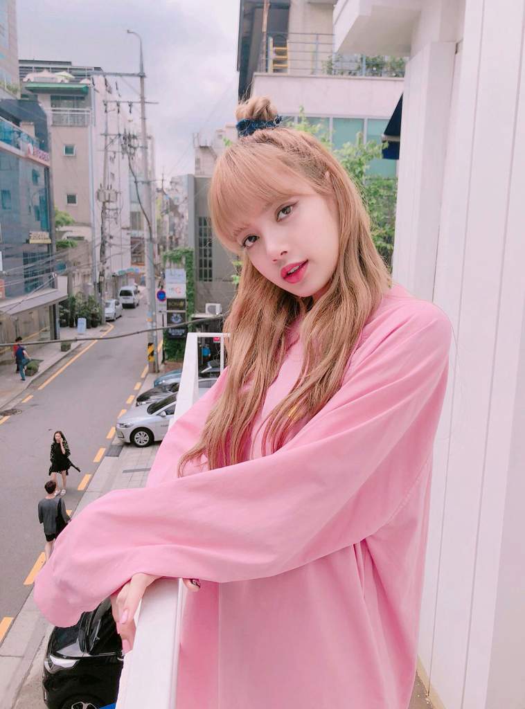 Lalisa Manoban Wiki Blackpink Yg Rus Amino