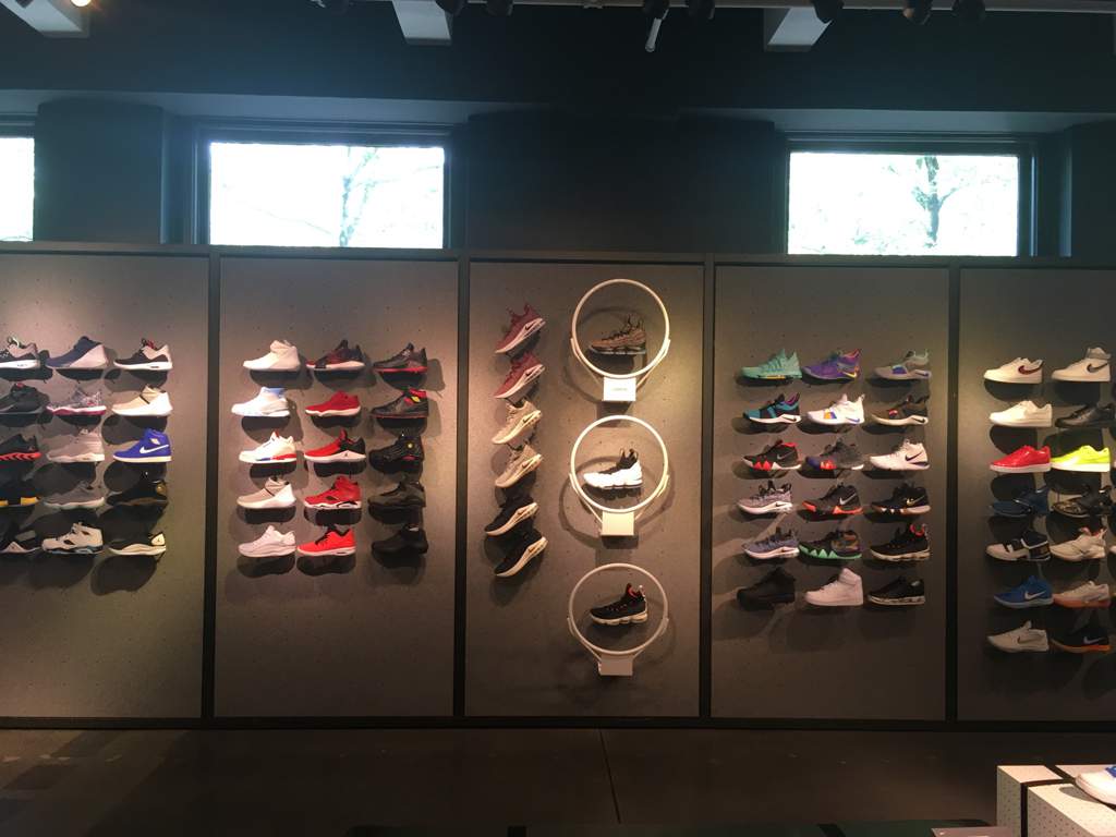 Nike Flagship 📍Portland Sneakerheads Amino