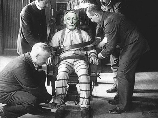 Sentenciado a la silla eléctrica, en 1936