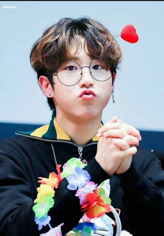 cute han ji sung😄 | Stray Kids Amino