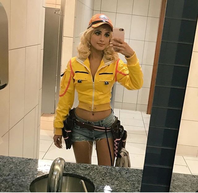 Sssniperwolf | Cosplay Amino