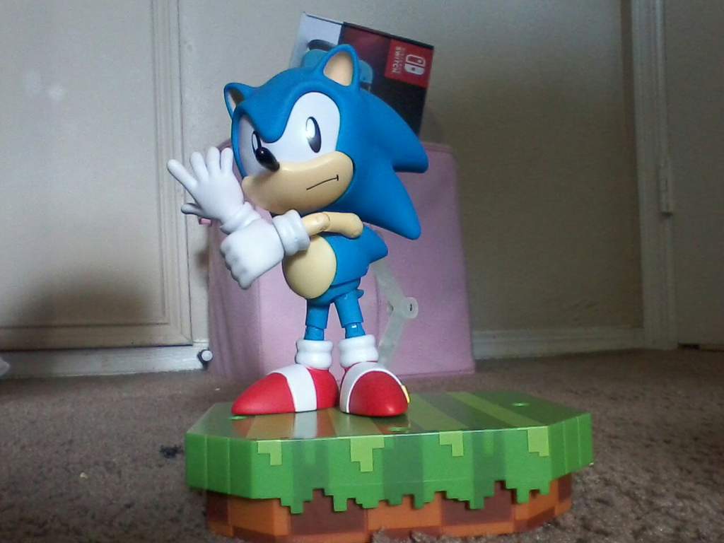 Remake of a classic sonic pose | Sonic the Hedgehog! Amino