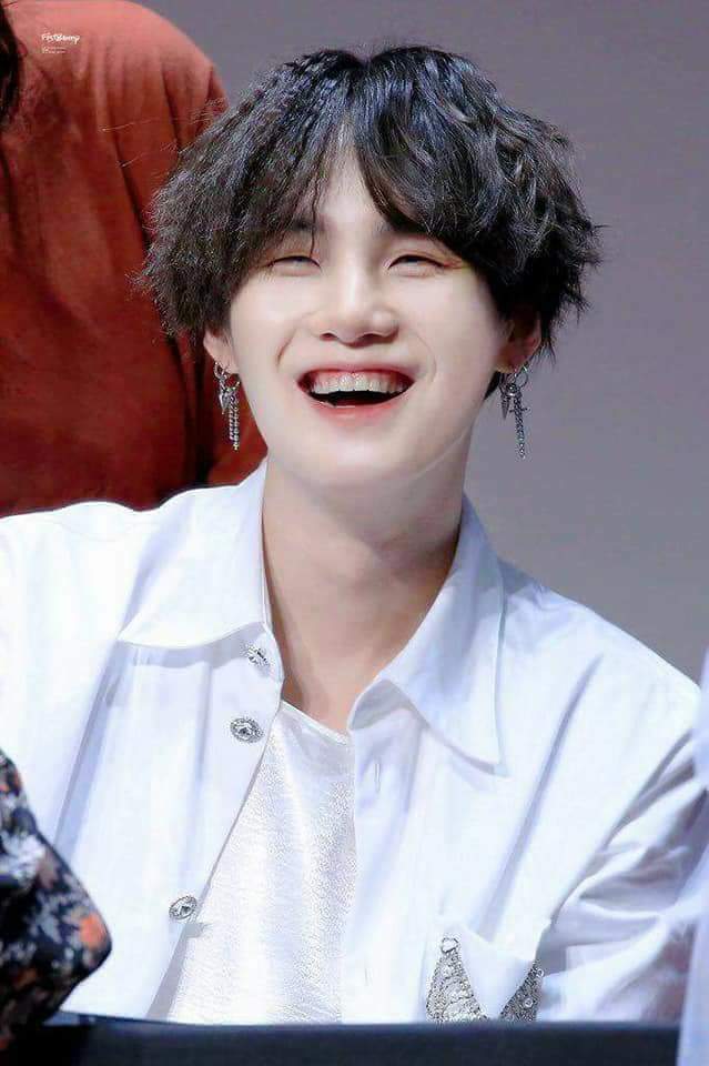 jk bunny smile suga gummy smile which one would u like | BTS ARMY'S ™ Amino