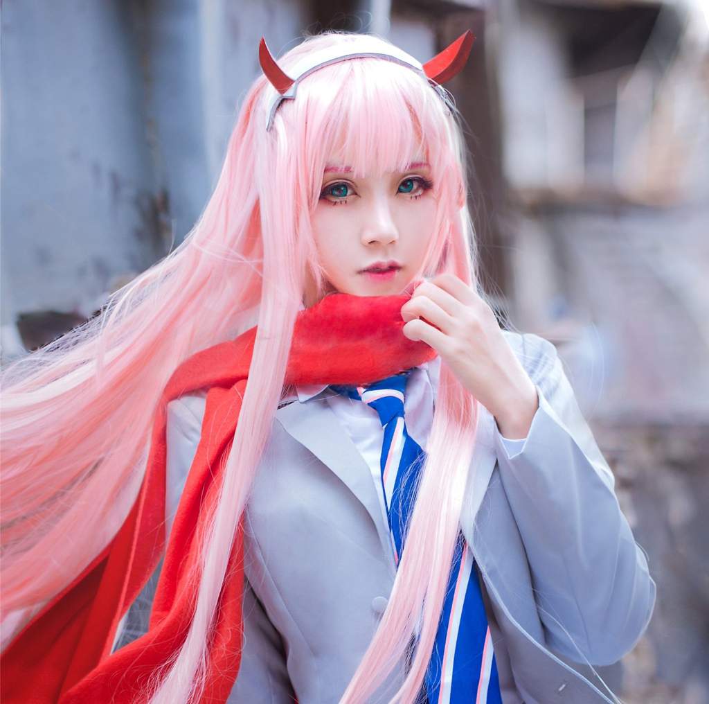 Zero Two (DARLING in the FRANXX) cosplay by 汐 兔 子.