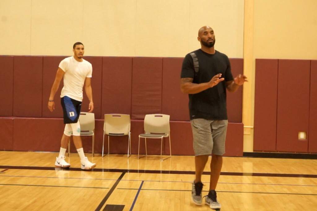 Kobe Bryant Working Out With Jayson Tatum | LAKERSW🌎RLD Amino