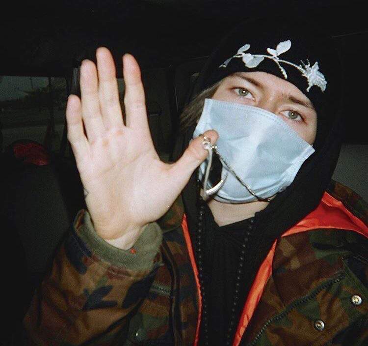 nothing, nowhere. Wiki Emos/Scene/Góticos/Raros Amino Amino