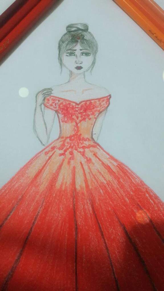 تصاميمي اتمنى تعجبكم مشاركتي في مسابقة رسم الأزياء Arab Art تعلم الرسم Amino