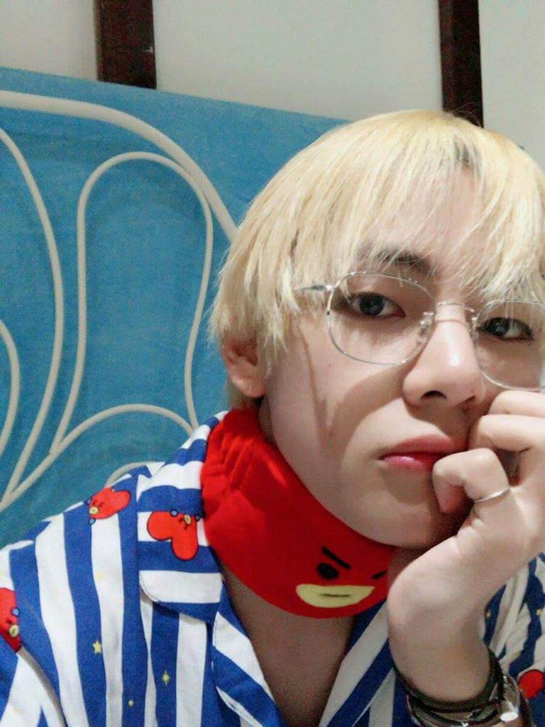 Taehyung with blonde hair!😍😍😉😍 | ARMY's Amino