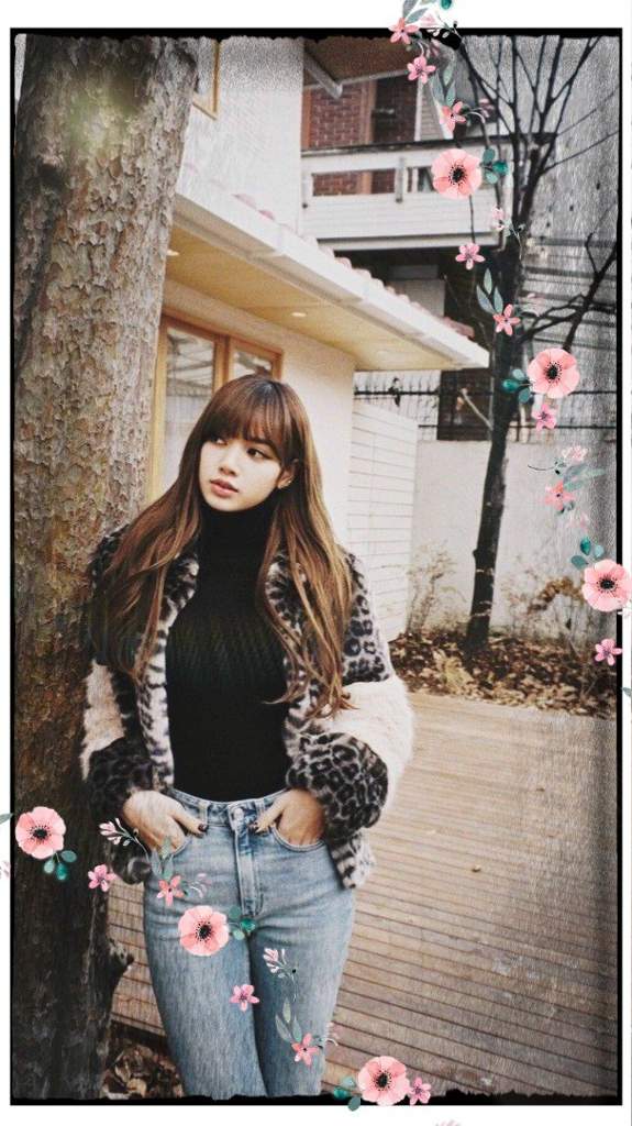 Lisa wallpaper lockscreen! 🌻 | Lalisa Manoban Amino