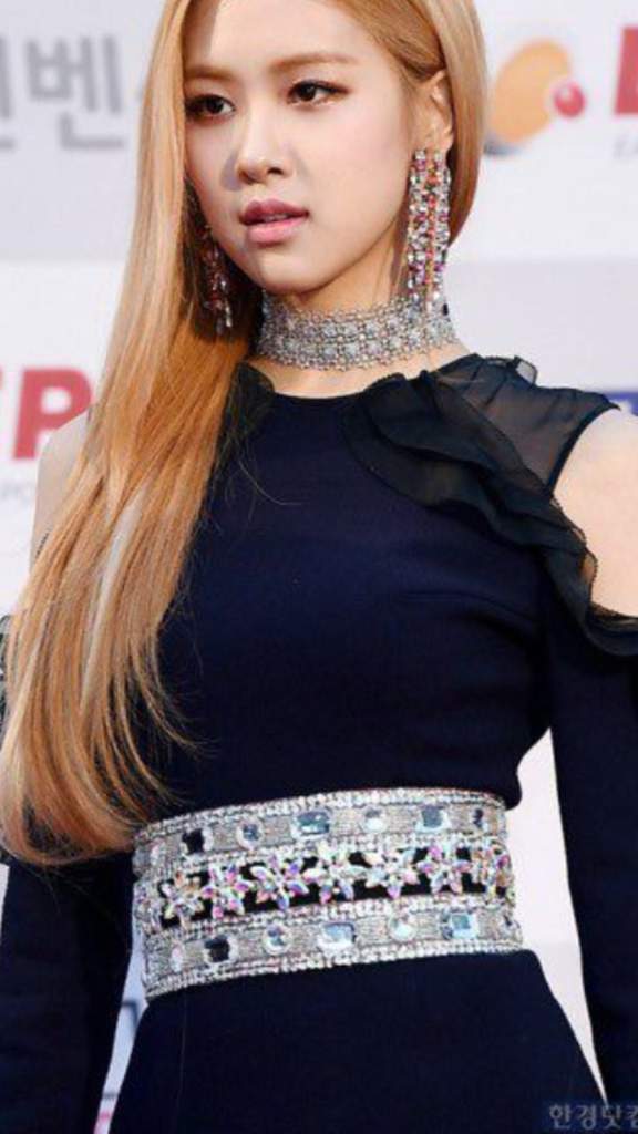 Rose Bebe Blackpink Amino