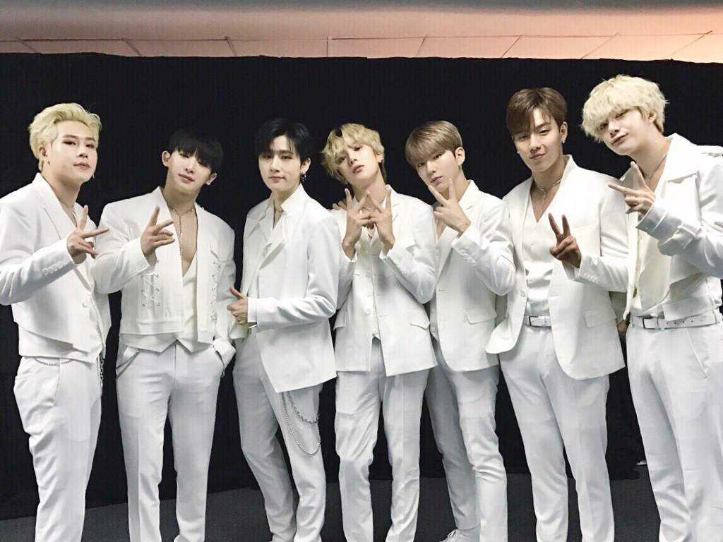 Monsta X Twitter Update with translation 🌹 | MONBEBE Amino