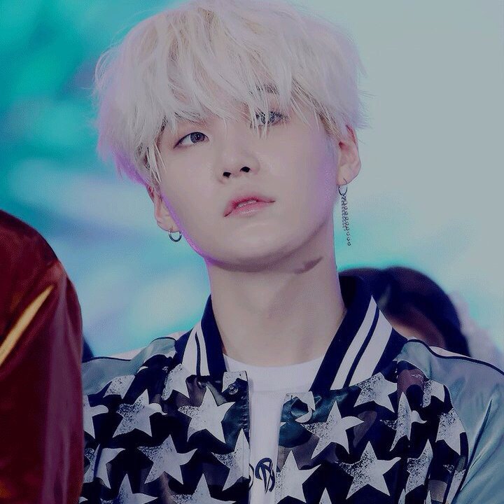 Min Yoongi / 민윤기-[C]╔─━━━━━━░ :exclamation:  :exclamation:  :exclamation: ░━━━━━━─╗
[BCU]Доброго времени суток, дорогие аминовцы!
[C]╚─━━━━━━░ :exclamation:  :exclamation:  :exclamation: ░━━━━━━─╝

[C]Представ