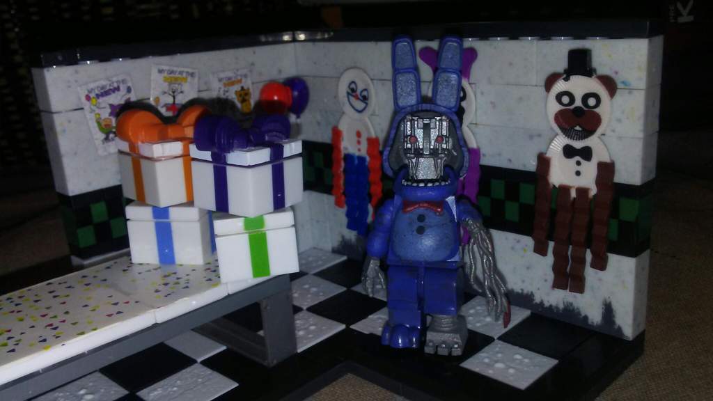 five nights at freddy's paper pals party