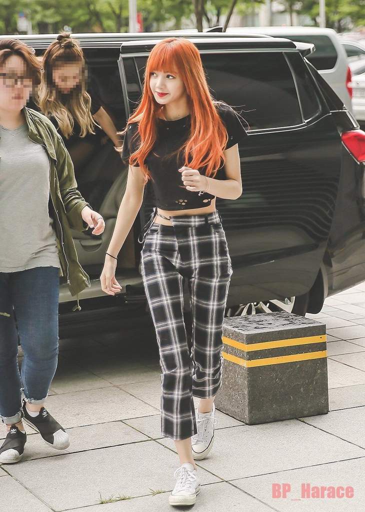 LISA INSPIRED OUTFIT | KPop Style Amino