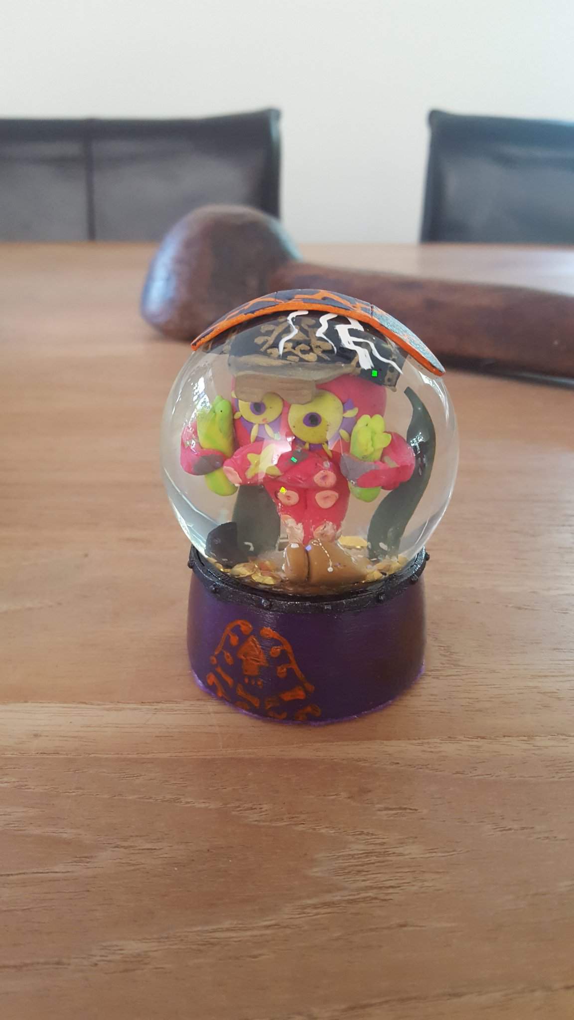 DJ Octavio snow globe (amiibo) | Splatoon Amino