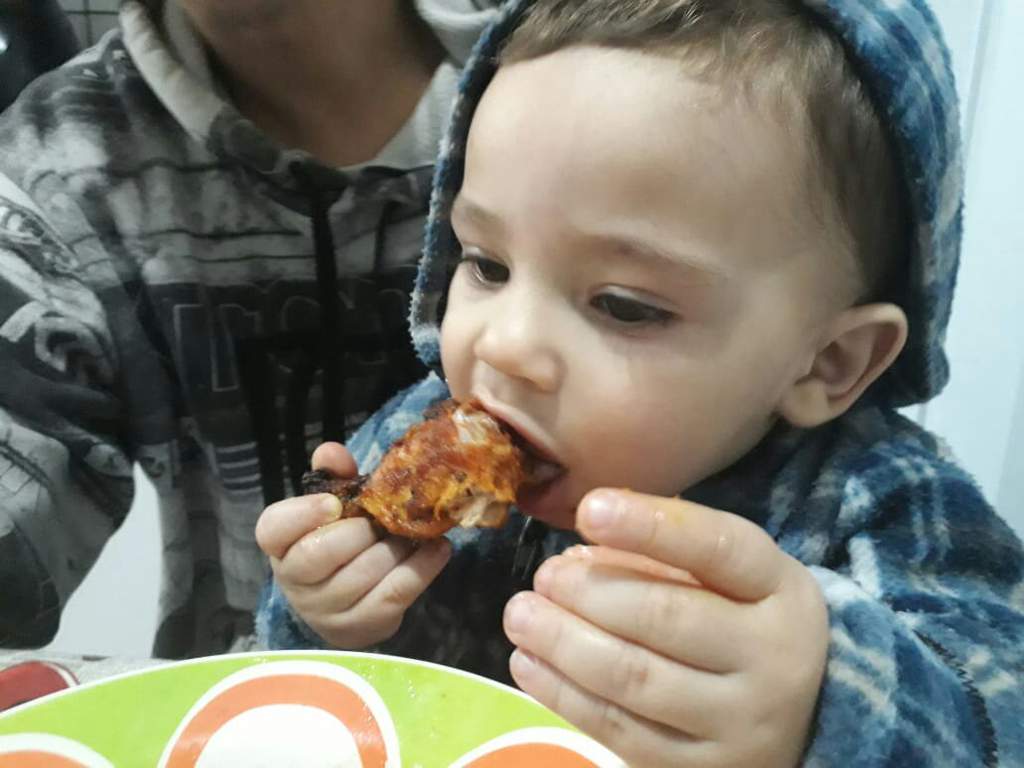 Something is. comendo o irmao something Comendo o irmao commit